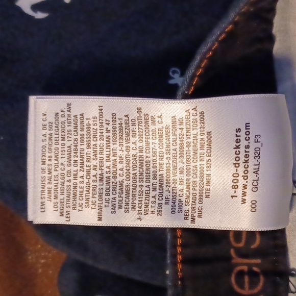 DOCKERS, NAVY BLUE AND WHITE, SHORTS, SIZE6. - Picture 5 of 5